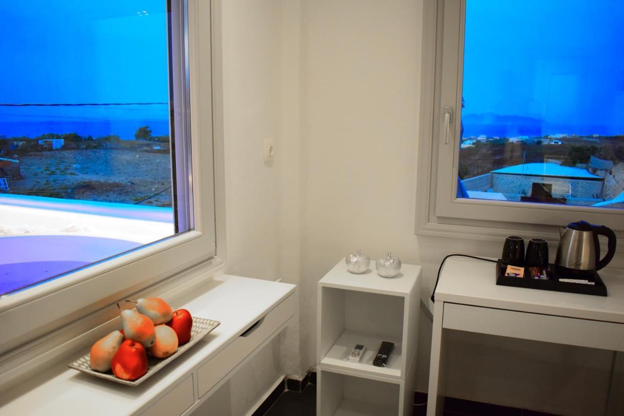 Ariana Eco Suites Adults Only Fira  Eksteriør bilde